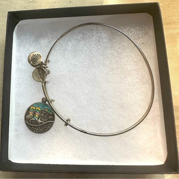Alex and Ani Ocean City Maryland Limited Edition Bracelet Beach Flip Flops HTF - Picture 1 of 6